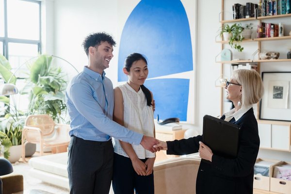 Exploring sustainable supply chain integration in uk business services